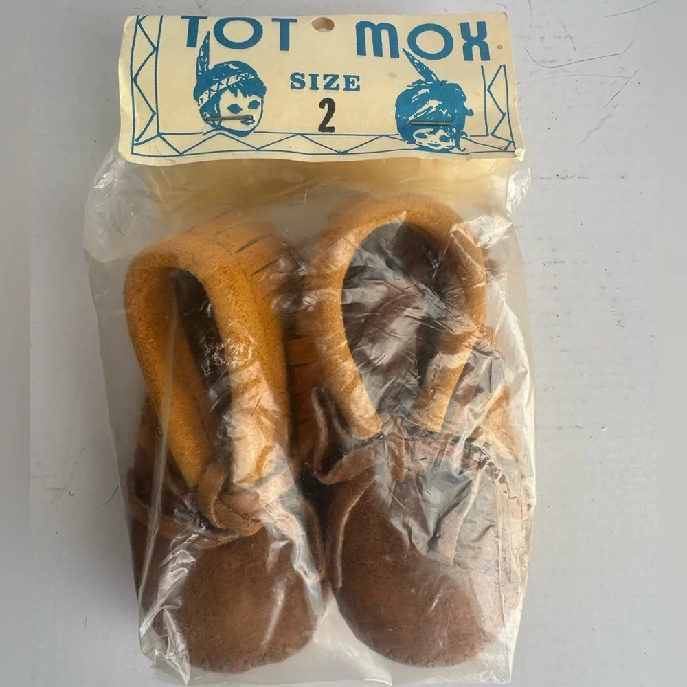 Vintage Tot Mox Moccasins Child Size 2 Handmade Indian Made